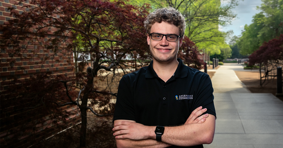 Eirik Mulder, an Auburn Engineering senior and Goldwater Scholar, studies aerospace engineering and computer science.